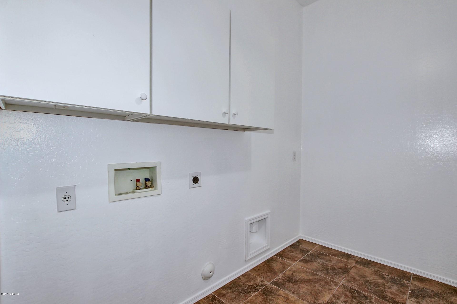 2402 West Apache Rain Road Phoenix, AZ 85085 - Photo 33 of 44 Laundry Room