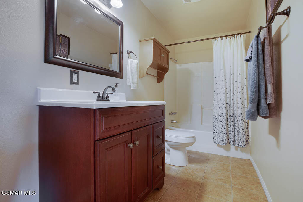 11453 Foothill Road Santa Paula, CA 93060 - Photo 40 of 53 Downstairs bathroom