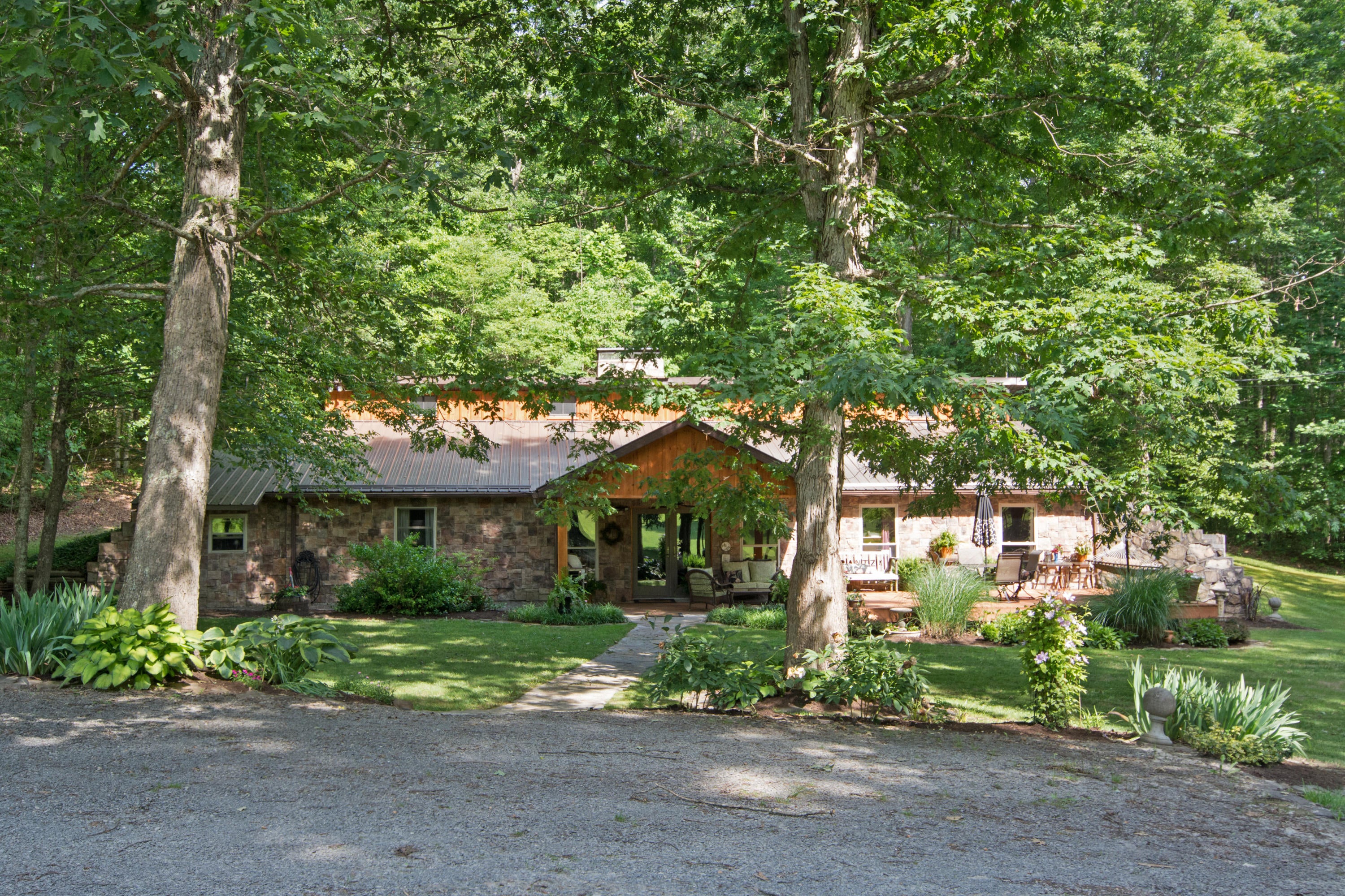 1763 Henson Road Crawley, WV 24931 - Photo 3 of 43 Gallery Image 3