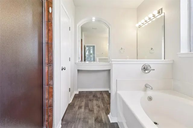 $370,000 | 1112 Meadowlark Lane, DeSoto, TX 75115