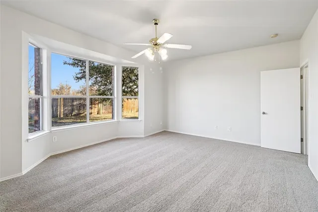 $370,000 | 1112 Meadowlark Lane, DeSoto, TX 75115