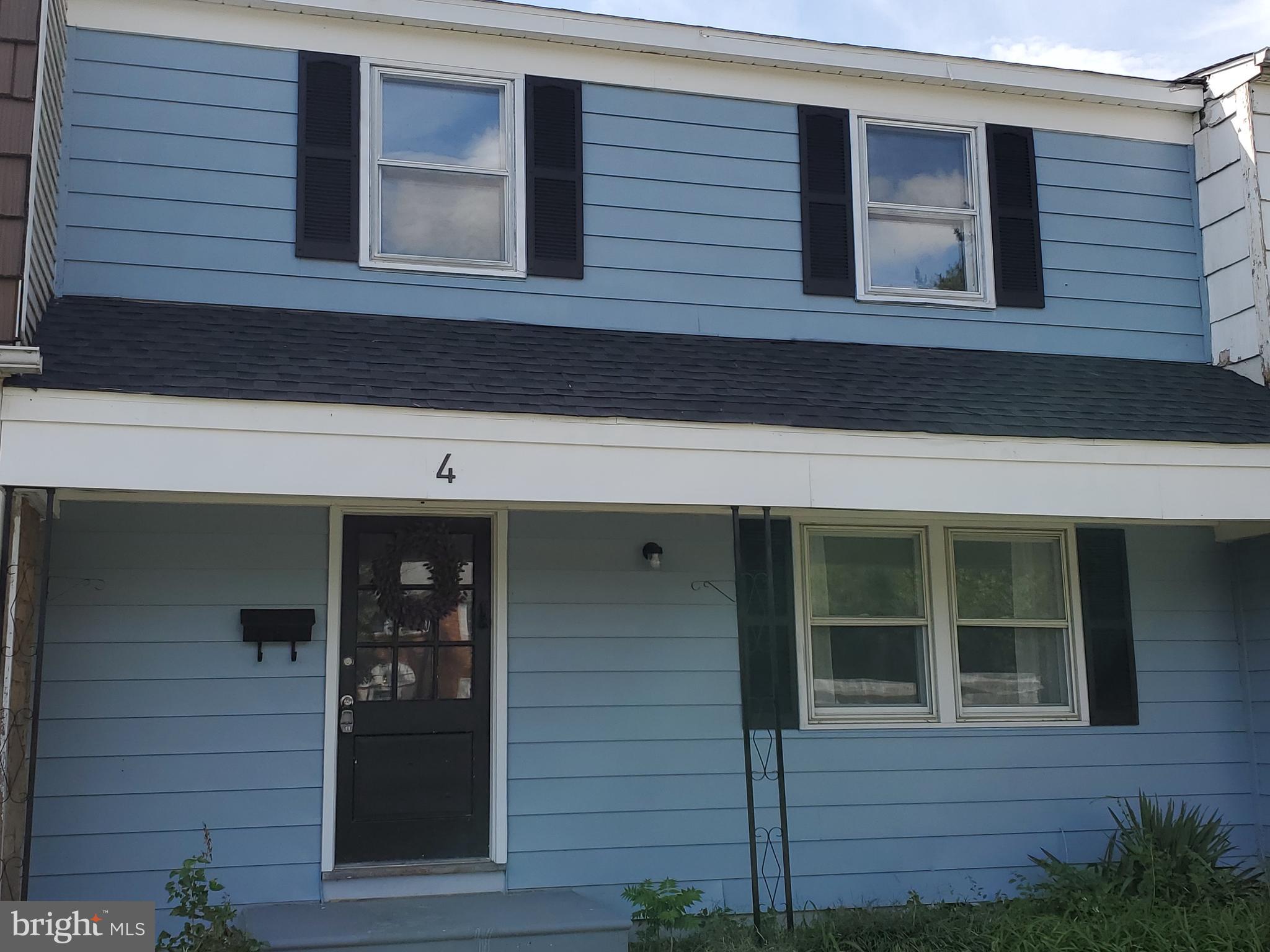4 Royal Court Willingboro, NJ 08046 - Photo 1 of 27 Gallery Image 1