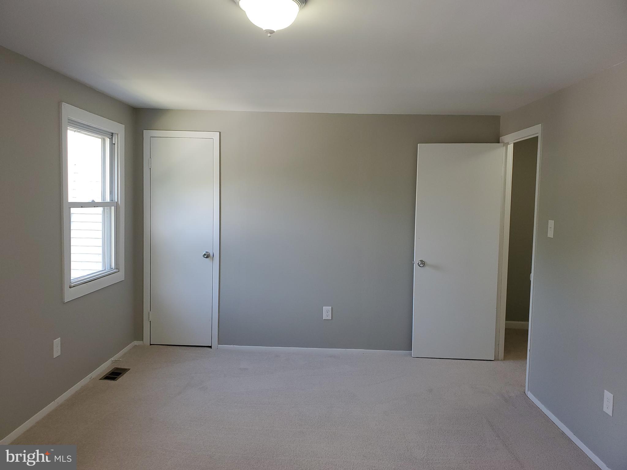4 Royal Court Willingboro, NJ 08046 - Photo 17 of 27 Gallery Image 17