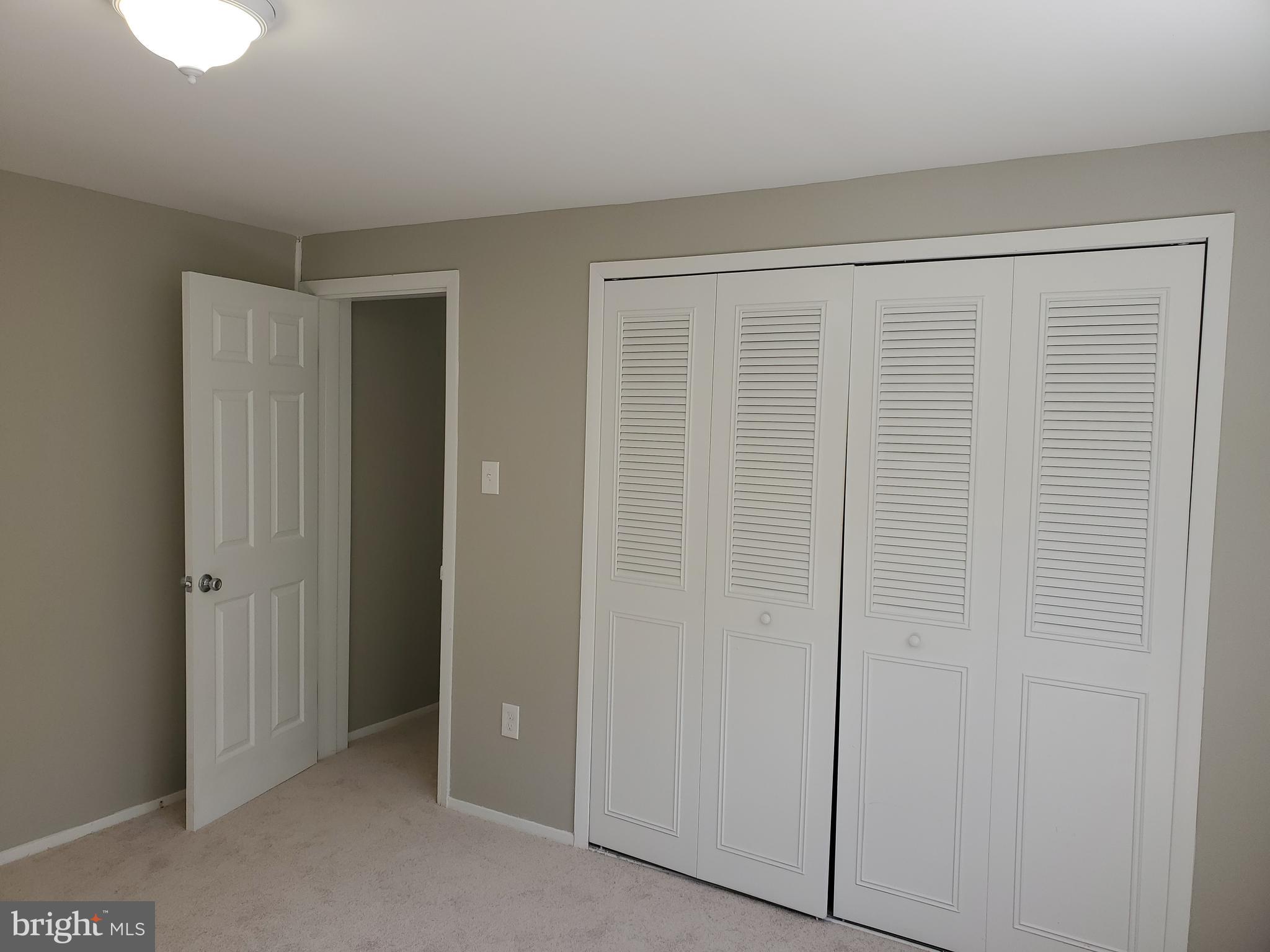4 Royal Court Willingboro, NJ 08046 - Photo 20 of 27 Gallery Image 20