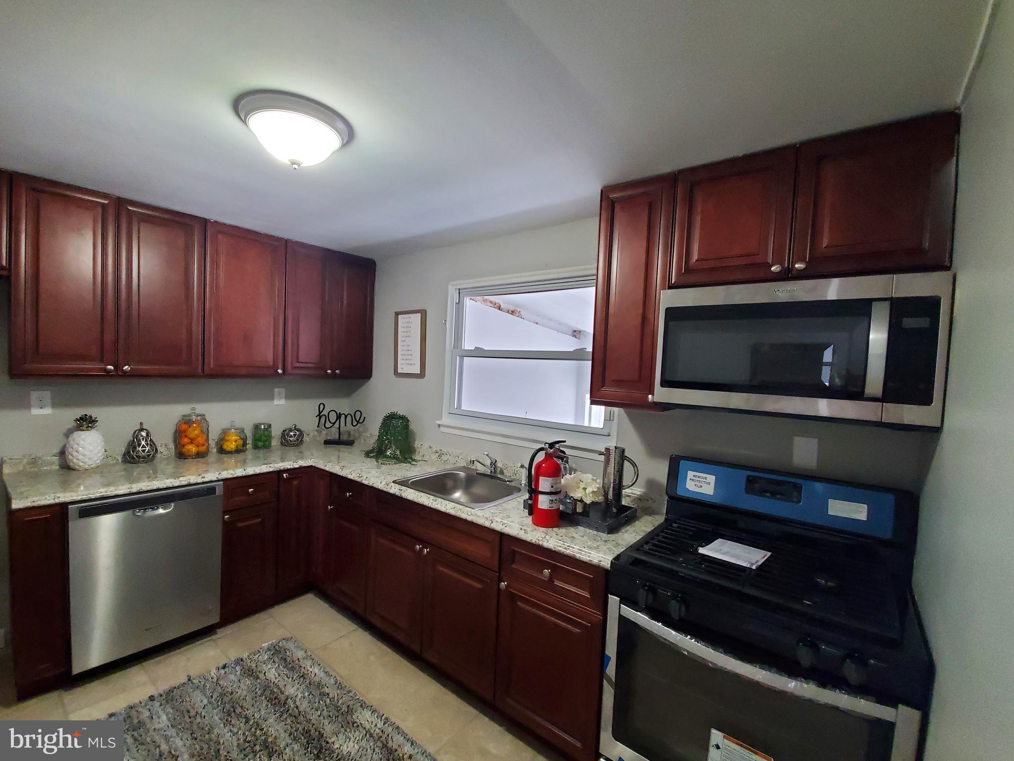 4 Royal Court Willingboro, NJ 08046 - Photo 8 of 27 Gallery Image 8