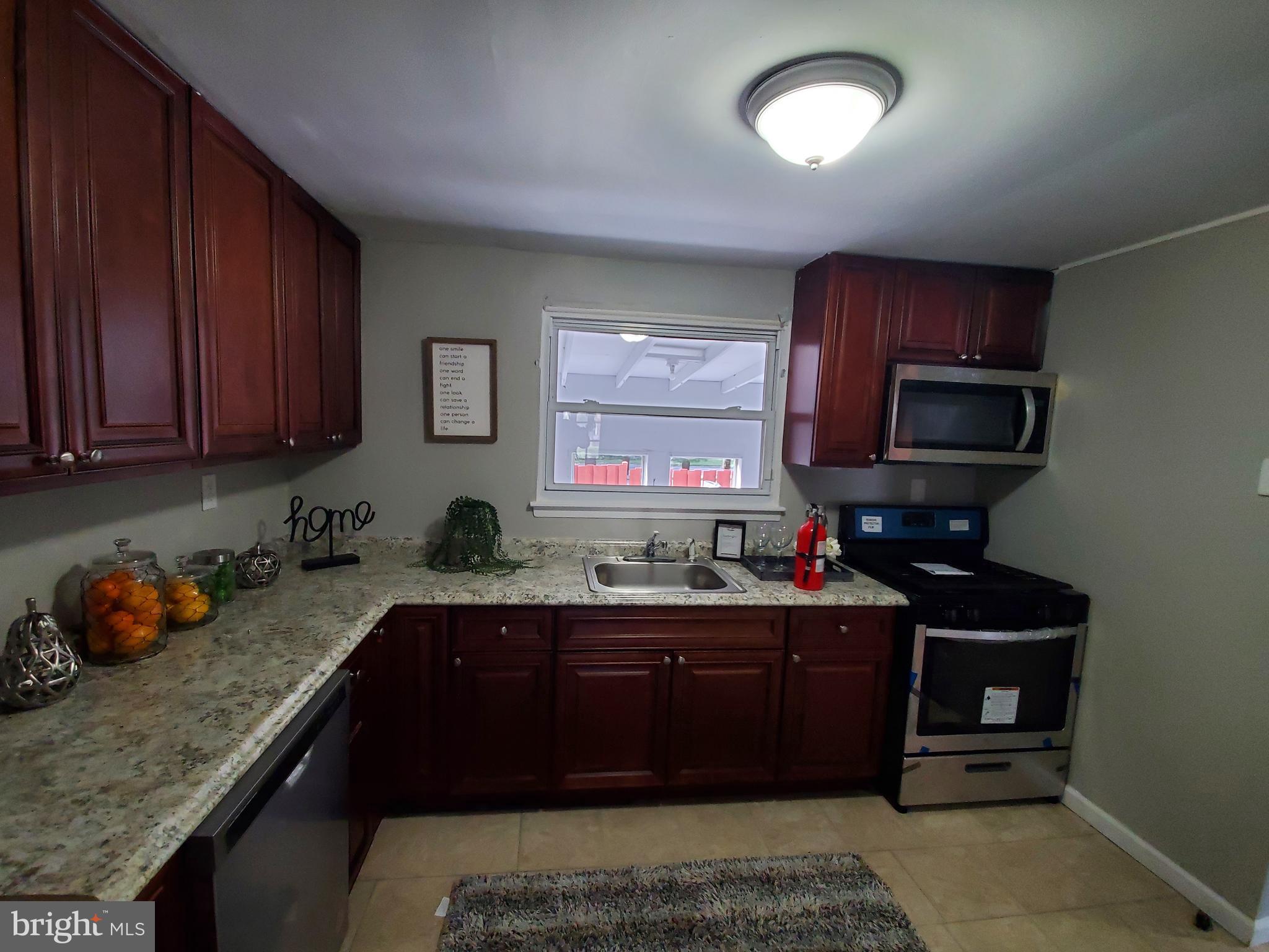 4 Royal Court Willingboro, NJ 08046 - Photo 9 of 27 Gallery Image 9