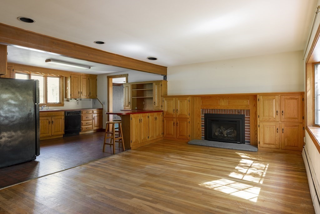 161 County Road Ipswich, MA 01938 - Photo 3 of 23