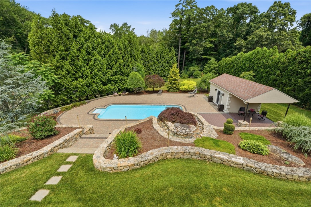 175 Hope Furnace Road Scituate, RI 02831 - Photo 4 of 28