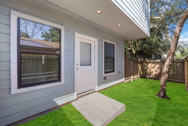 $1,550 | 8710 Knox Street, Unit A, Houston, TX 77088