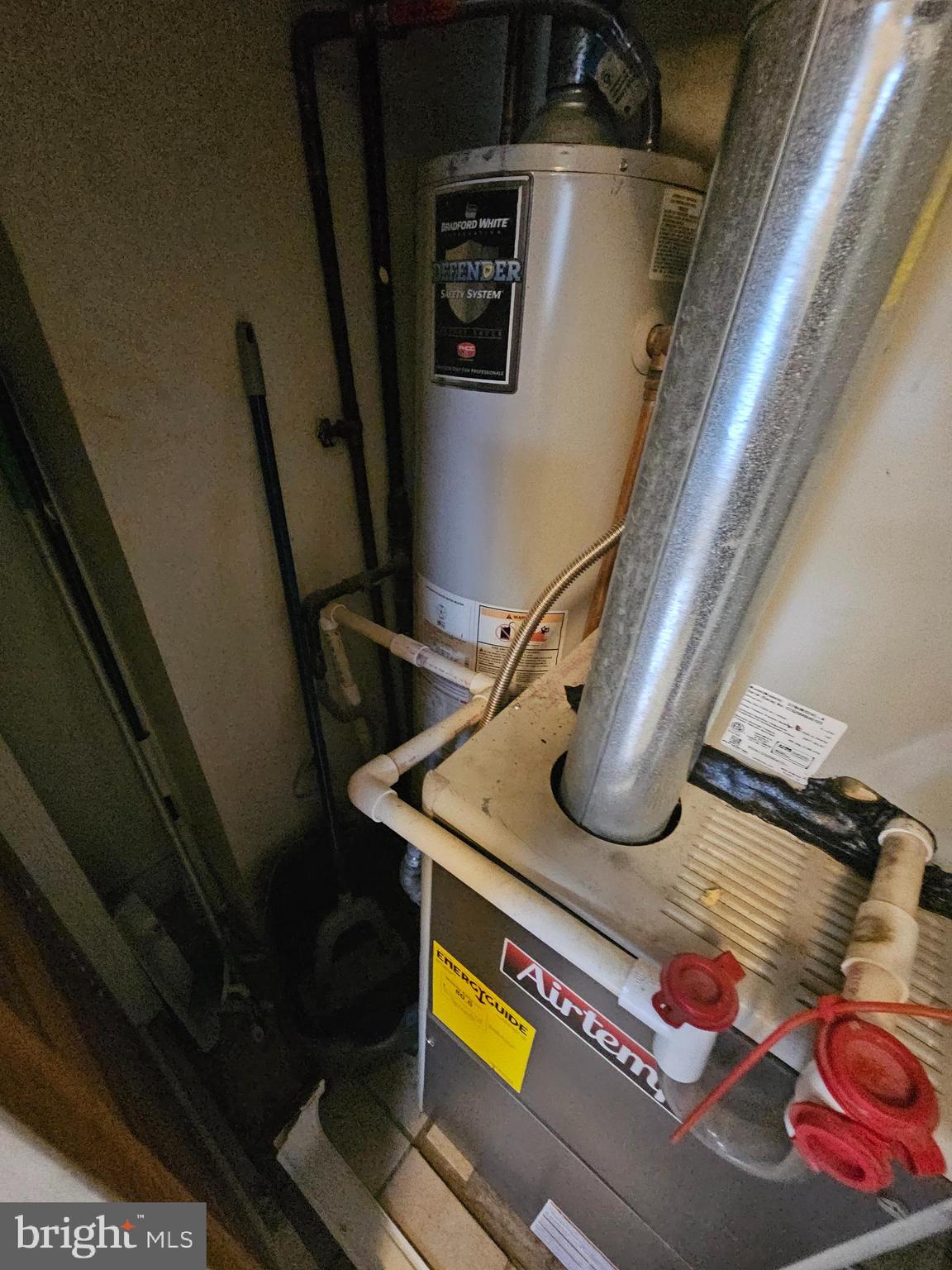 5017 Roland Avenue Baltimore, MD 21210 - Photo 18 of 35 a close up of a sink