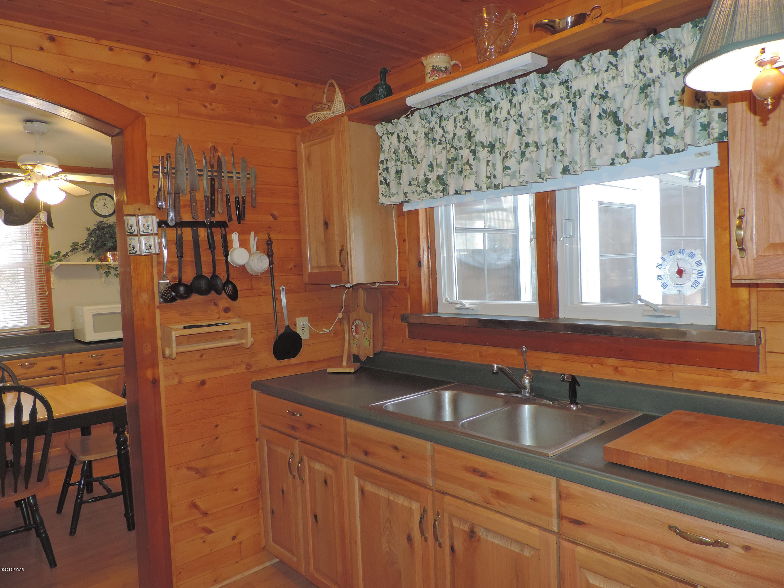 113 Bent Road Greentown, PA 18426 - Photo 7 of 23 DSCN3692