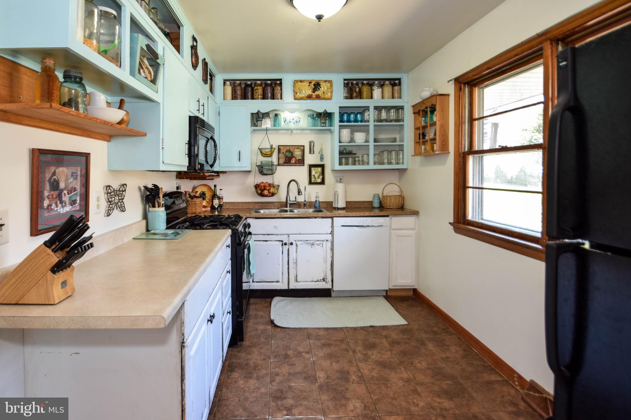 4208 Federal Hill Road Street, MD 21154 - Photo 8 of 30 Kitchen