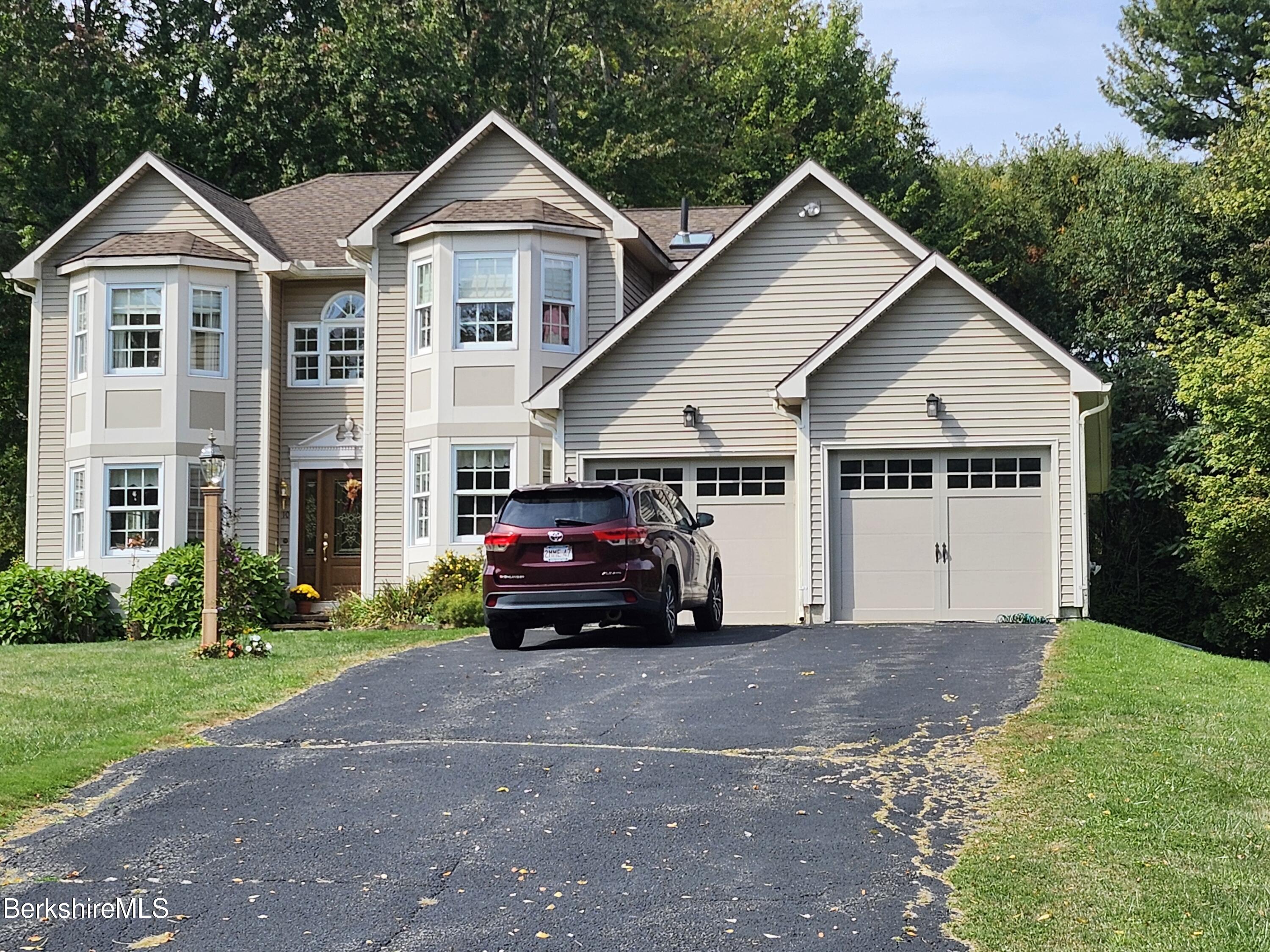 10 Lillybrook Road Pittsfield, MA 01201 - Photo 11 of 91 1000002338