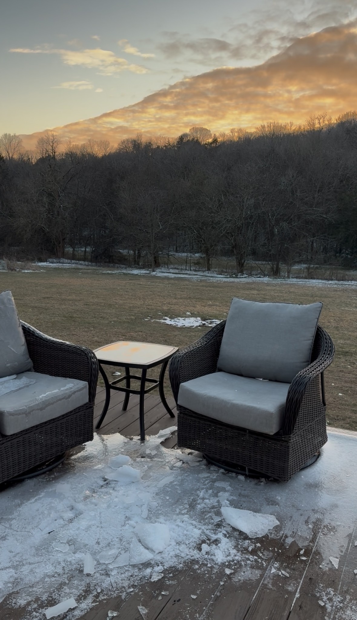 44 Opossum Hollow Road Gordonsville, TN 38563 - Photo 26 of 28 a terrace of a house with table and chairs