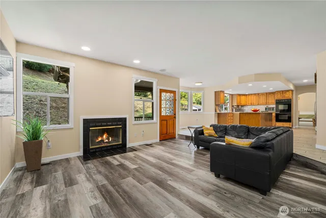 $1,377,000 | 25921 Witte Road Southeast, Maple Valley, WA 98038