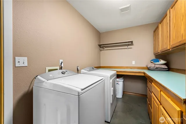 $1,377,000 | 25921 Witte Road Southeast, Maple Valley, WA 98038