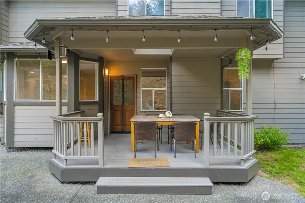 $1,295,000 | 25921 Witte Road Southeast, Maple Valley, WA 98038