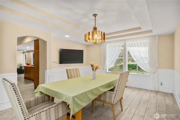 $1,295,000 | 25921 Witte Road Southeast, Maple Valley, WA 98038