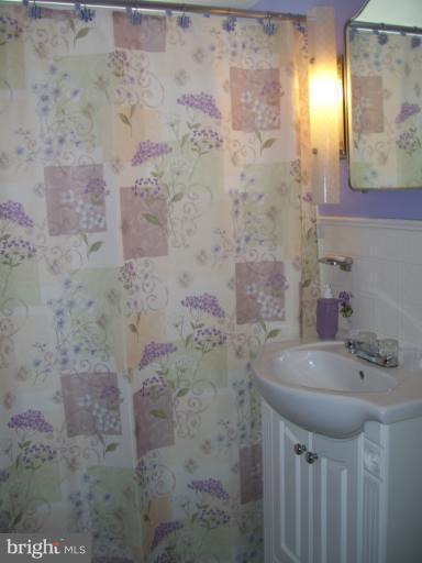5906 Medora Road Linthicum, MD 21090 - Photo 14 of 28 Bath
