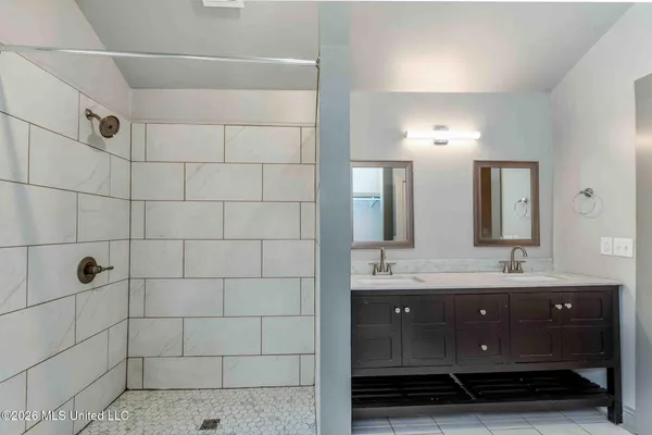 $297,000 | 136 West 5th Street, Hattiesburg, MS 39401