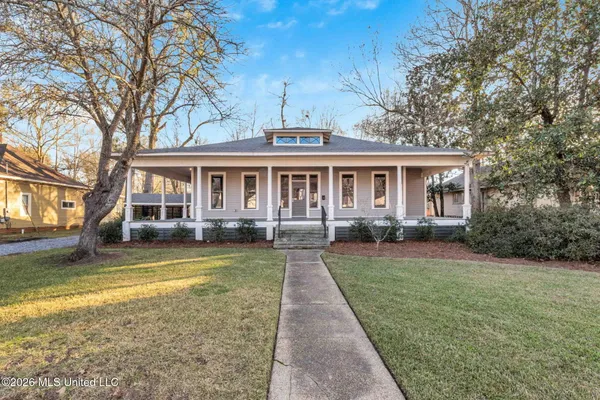 $297,000 | 136 West 5th Street, Hattiesburg, MS 39401