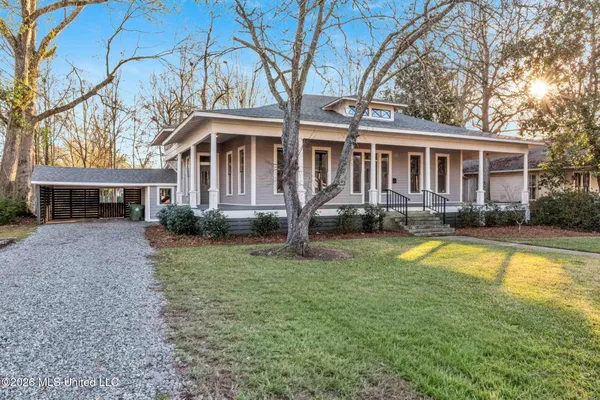 $297,000 | 136 West 5th Street, Hattiesburg, MS 39401