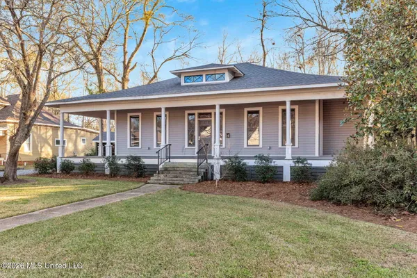 $297,000 | 136 West 5th Street, Hattiesburg, MS 39401