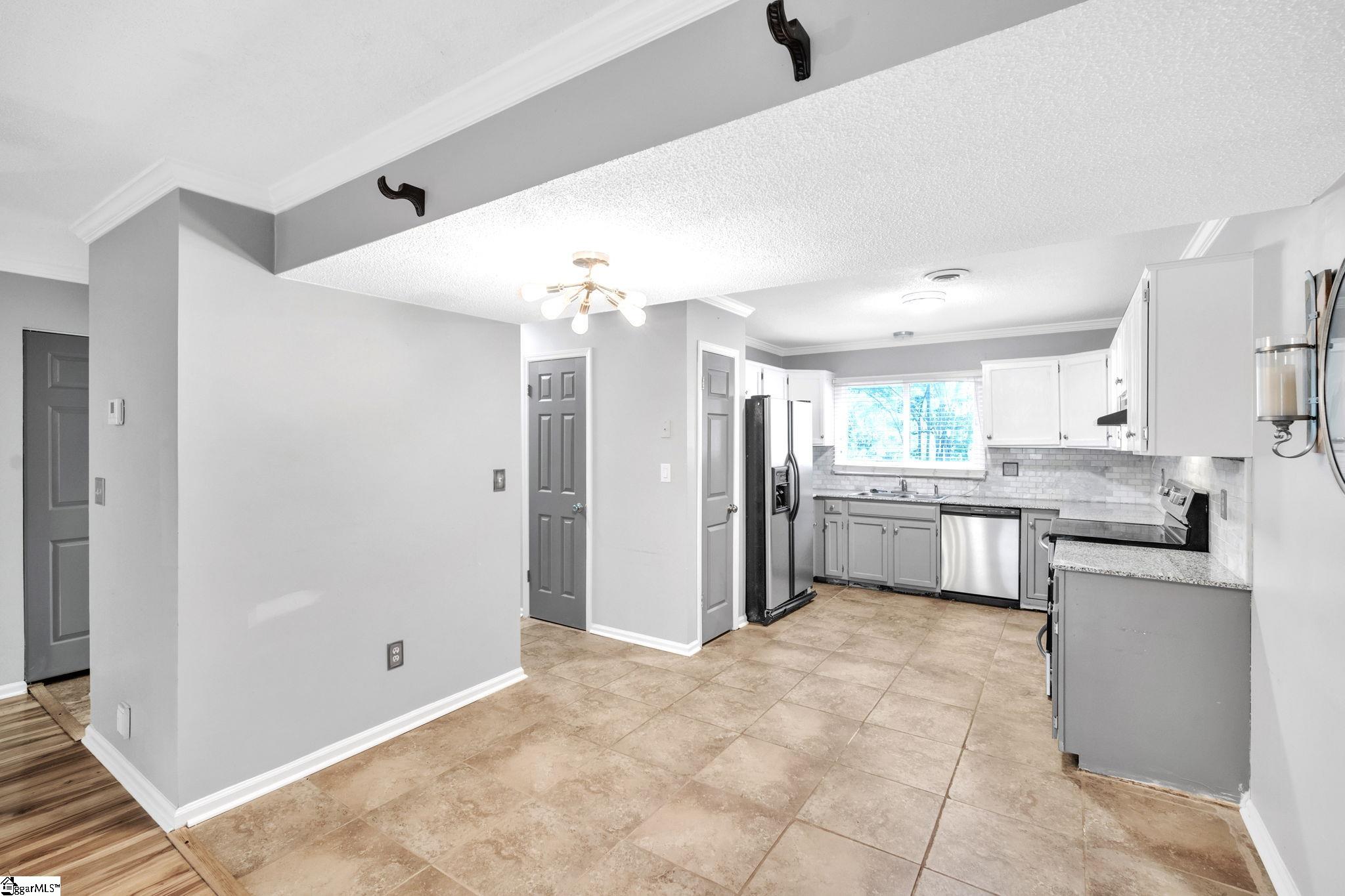 150 Stallings Road, Unit C10 Taylors, SC 29687 - Photo 6 of 31 Gallery Image 6
