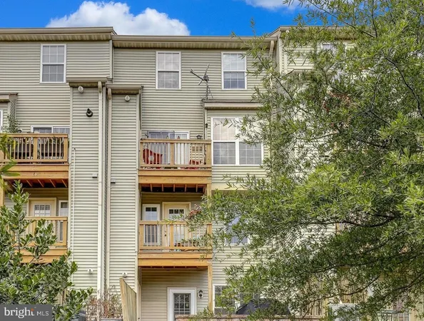 $2,850 | 6809 Stone Maple Terrace, Unit A, Centreville, VA 20121