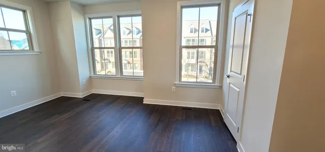 $3,300 | 3895 Sugarloaf Parkway, Frederick, MD 21704