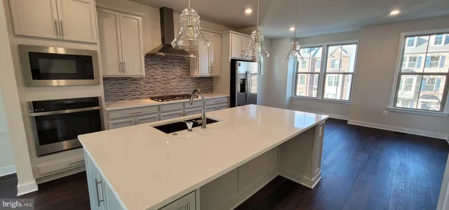 $3,300 | 3895 Sugarloaf Parkway, Frederick, MD 21704