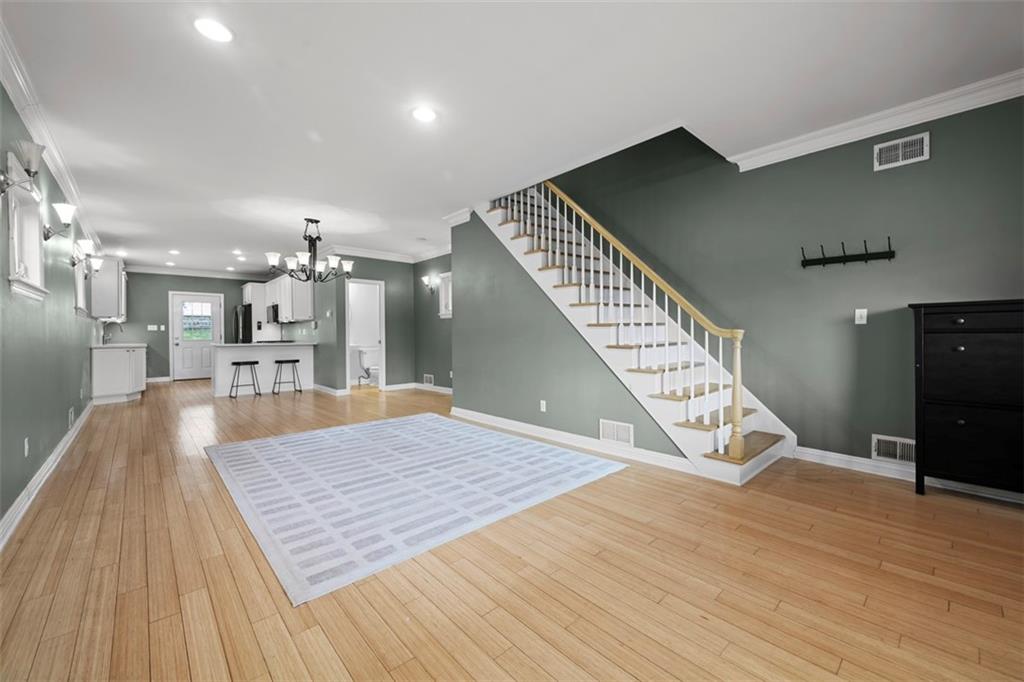 430 Hill Street Carnegie, PA 15106 - Photo 7 of 33