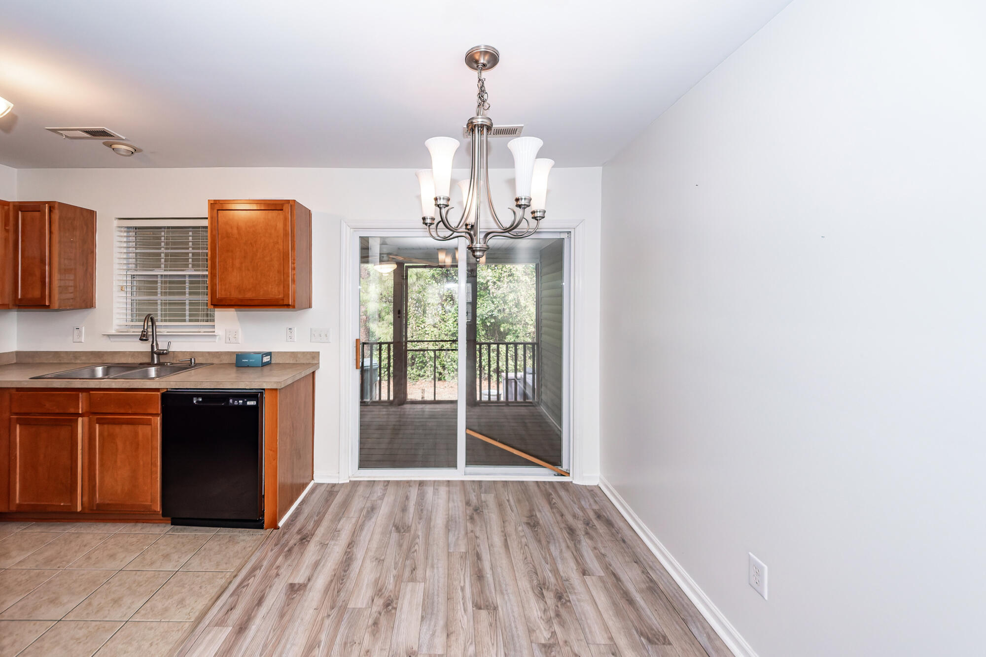 444 Doane Way Wando, SC 29492 - Photo 7 of 25 07