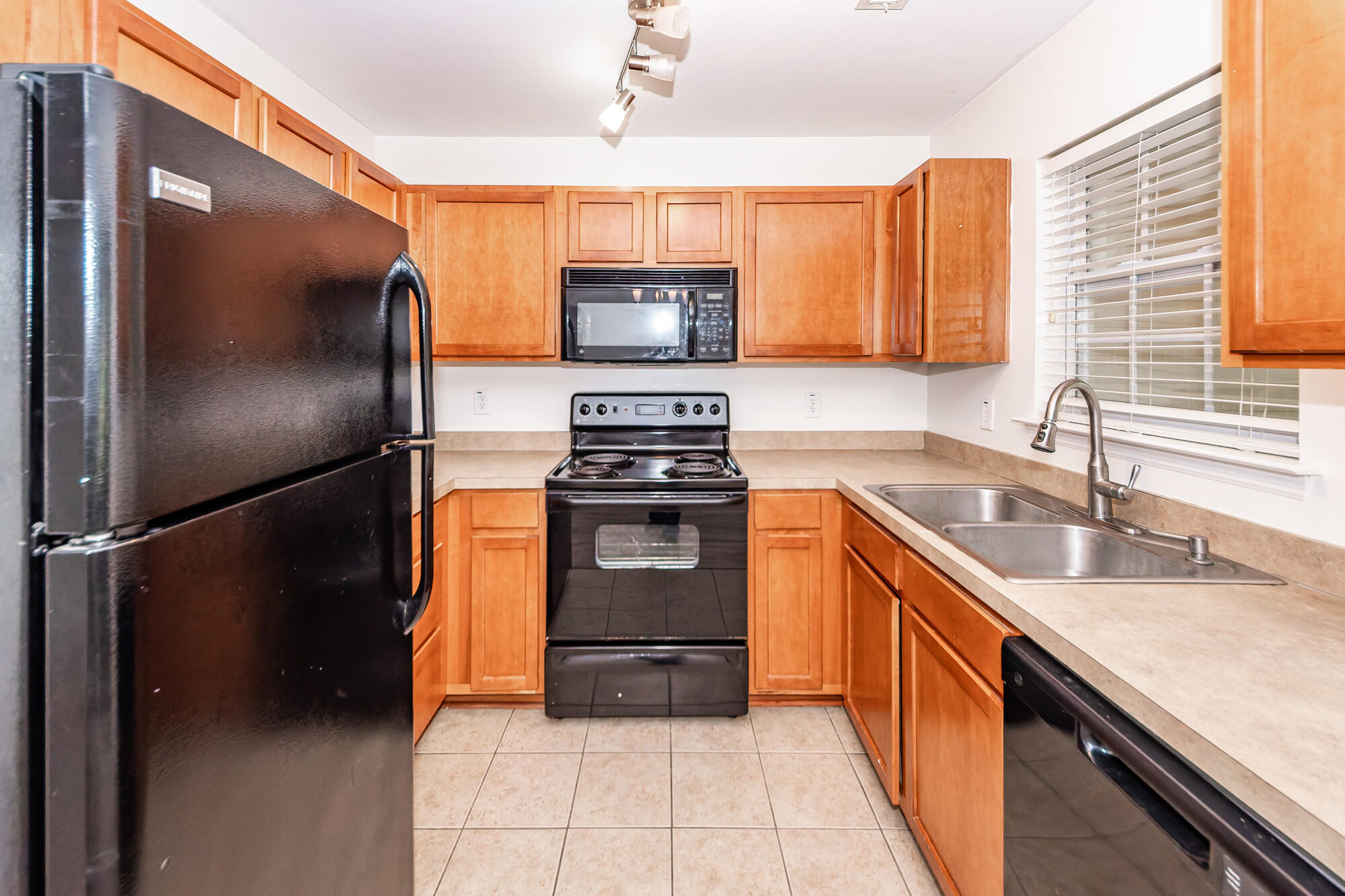 444 Doane Way Wando, SC 29492 - Photo 8 of 25 08