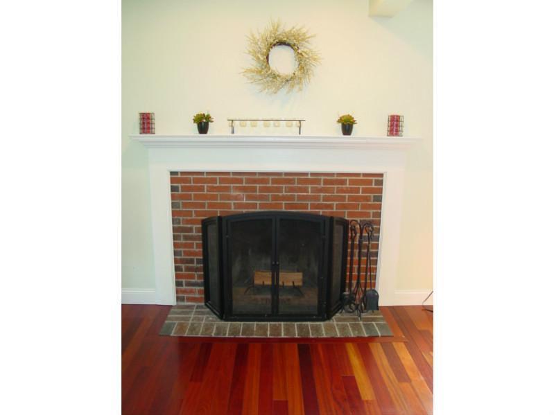 71 Stowell Brooke Road North Yarmouth, ME 04097 - Photo 12 of 27 Living Room.