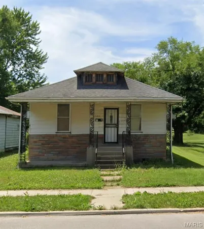 $19,900 | 2406 St Louis Avenue, East St. Louis, IL 62205