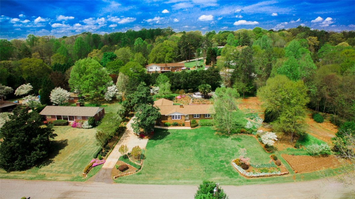 207 Nottingham Way Anderson, SC 29621 - Photo 9 of 39