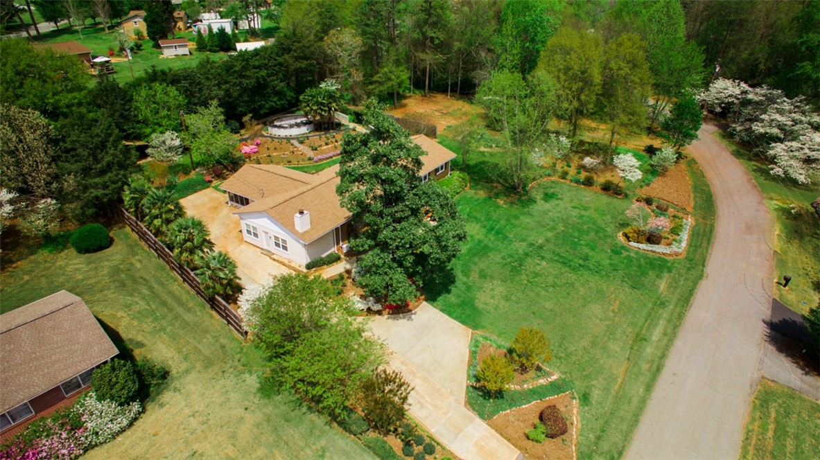 207 Nottingham Way Anderson, SC 29621 - Photo 10 of 39