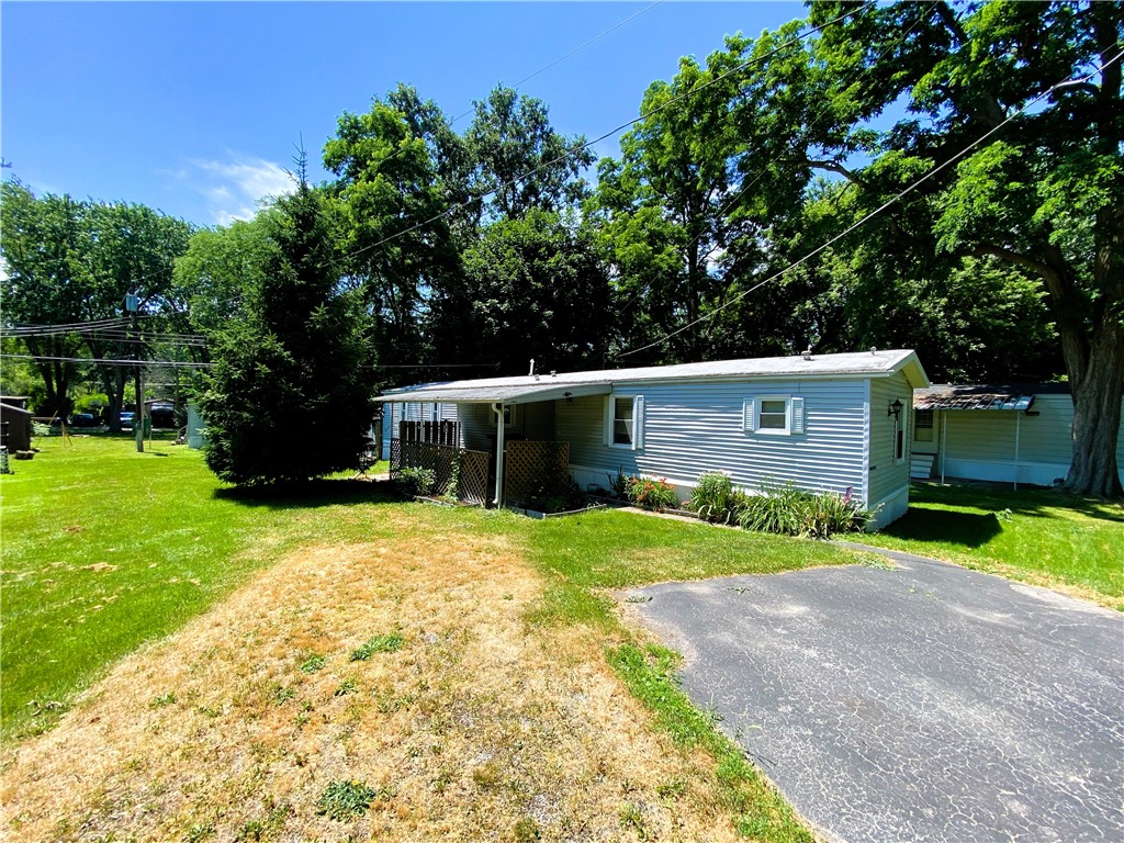 118 Hunts Park Road Farmington, NY 14425 - Photo 1 of 1