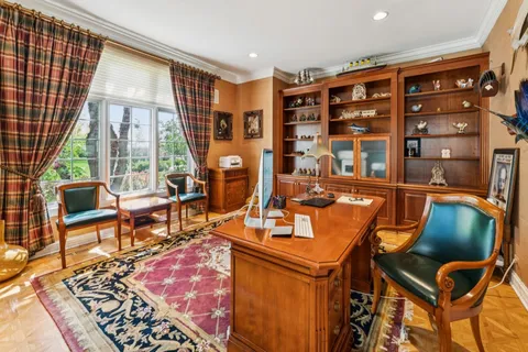 $1,850,000 | 1745 Sundrop Circle, Highland Park, IL 60035