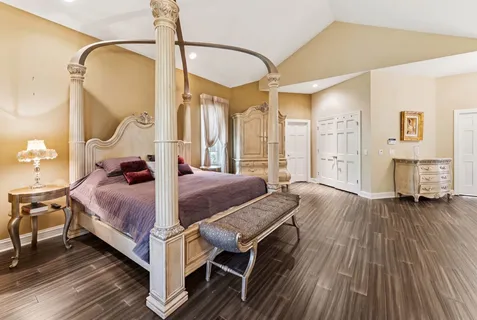 $1,850,000 | 1745 Sundrop Circle, Highland Park, IL 60035