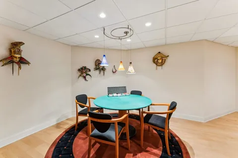 $1,850,000 | 1745 Sundrop Circle, Highland Park, IL 60035