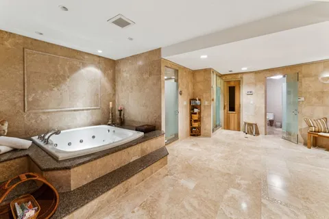 $1,850,000 | 1745 Sundrop Circle, Highland Park, IL 60035