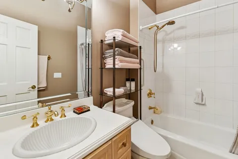 $1,850,000 | 1745 Sundrop Circle, Highland Park, IL 60035
