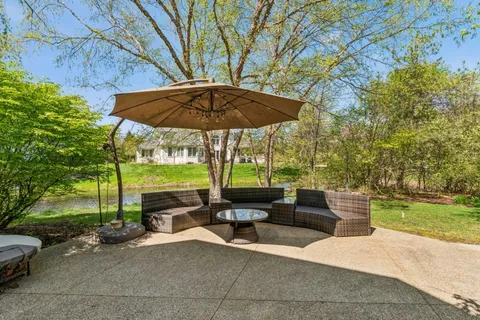 $1,850,000 | 1745 Sundrop Circle, Highland Park, IL 60035