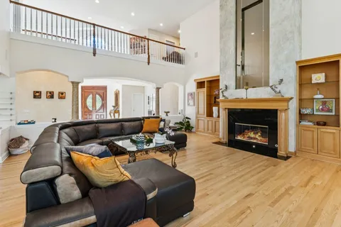 $1,850,000 | 1745 Sundrop Circle, Highland Park, IL 60035
