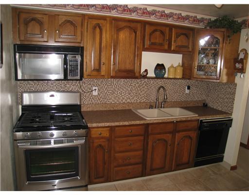 850 Blue Ridge Road Plum, PA 15239 - Photo 5 of 18 Kitchen.