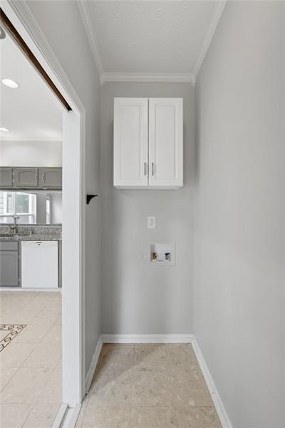 694 Shore View Lithonia, GA 30058 - Photo 14 of 39