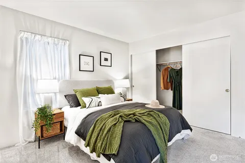$380,000 | 2829 Franklin Avenue East, Unit N2, Seattle, WA 98102