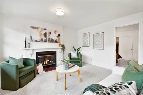 $380,000 | 2829 Franklin Avenue East, Unit N2, Seattle, WA 98102